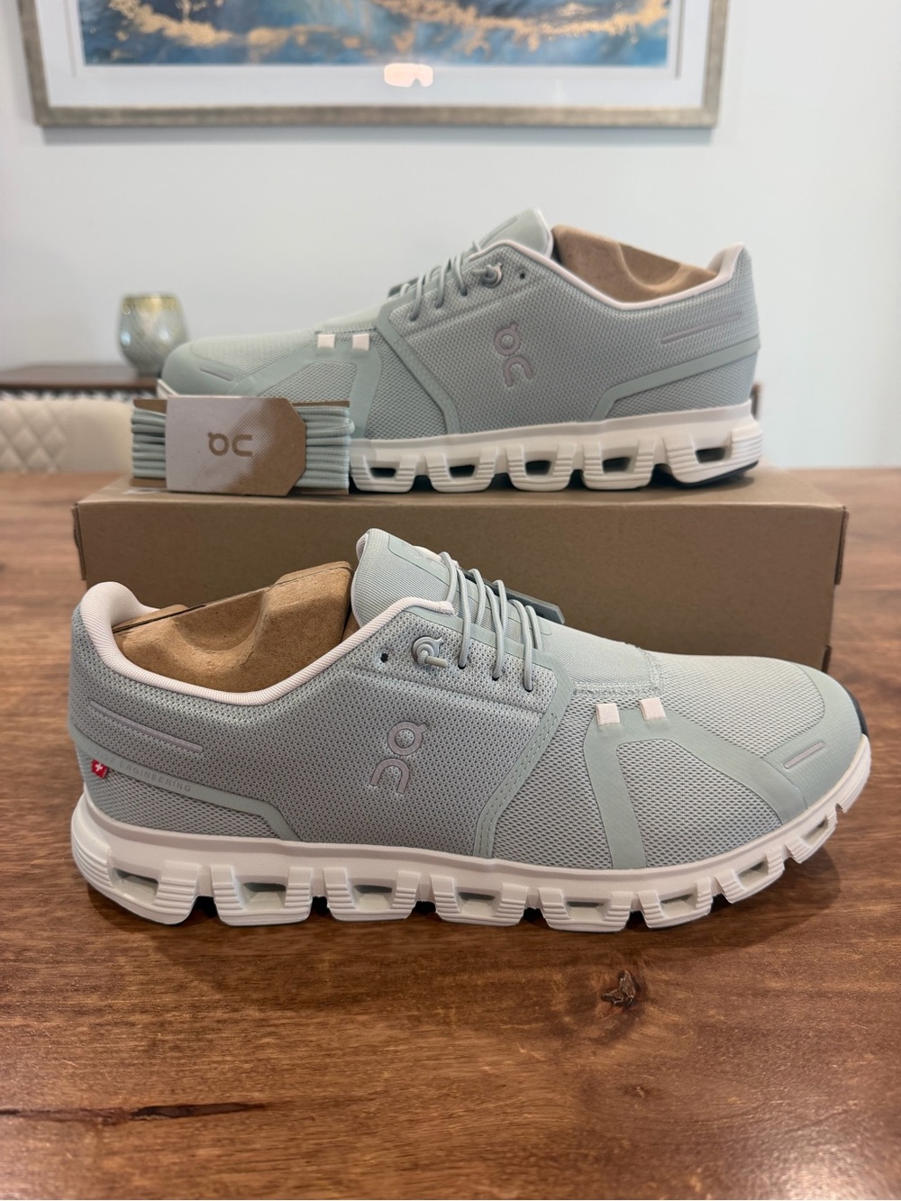 On Cloud 6 running Sneakers - Size 12M/13.5W BNIB- MSRP200$ - Mineral/Ice